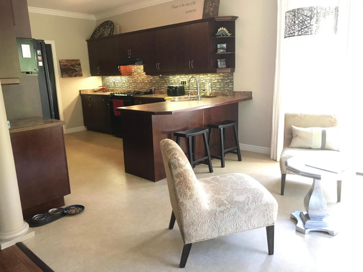 런던 Cozy Luxury On The Thames In Ontario! 아파트 외부 사진